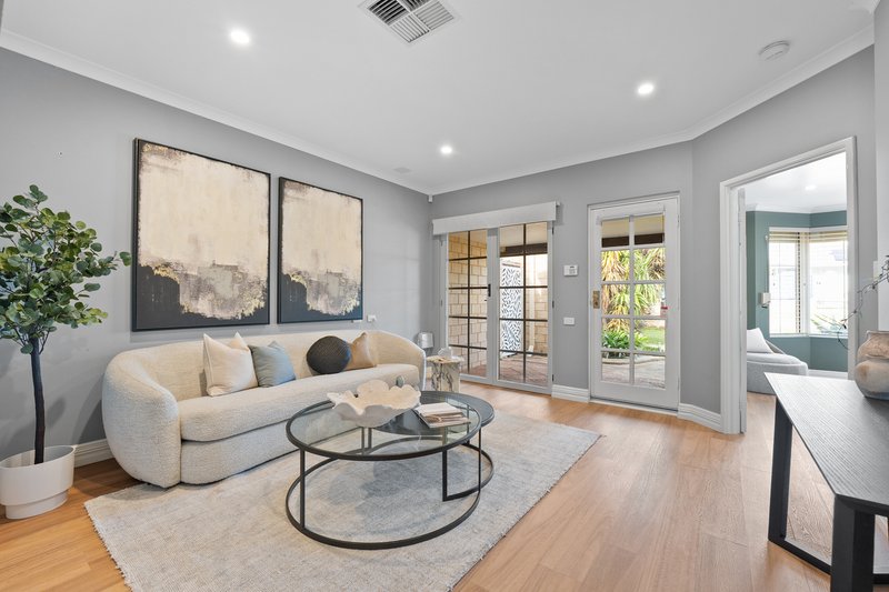 Photo - 8a Liverpool Street, Shoalwater WA 6169 - Image 2