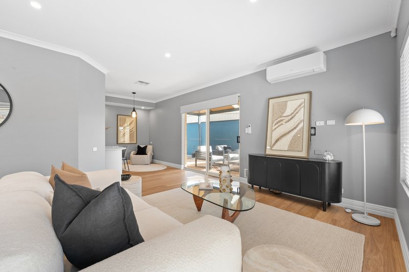Photo - 8a Liverpool Street, Shoalwater WA 6169 - Image 11