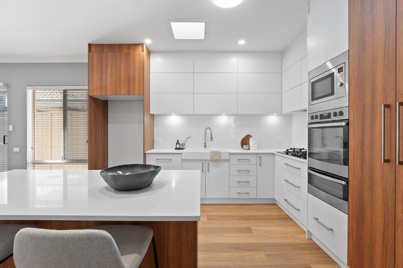 Photo - 8a Liverpool Street, Shoalwater WA 6169 - Image 15