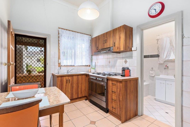 Photo - 8A Maesbury Street, Kensington SA 5068 - Image 9