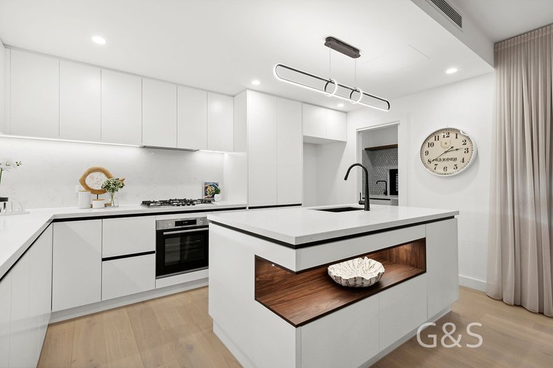 Photo - 8A Malcolm Court, Mount Waverley VIC 3149 - Image 4