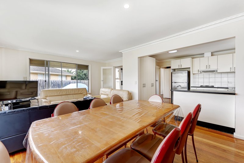 Photo - 8A Martha Court, Craigieburn VIC 3064 - Image 6