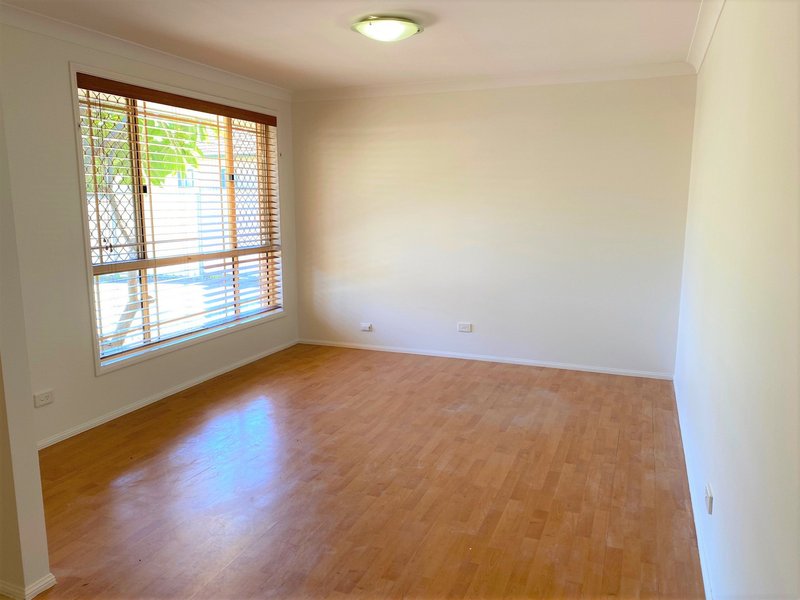 Photo - 8A Mavis Avenue, Peakhurst NSW 2210 - Image 3