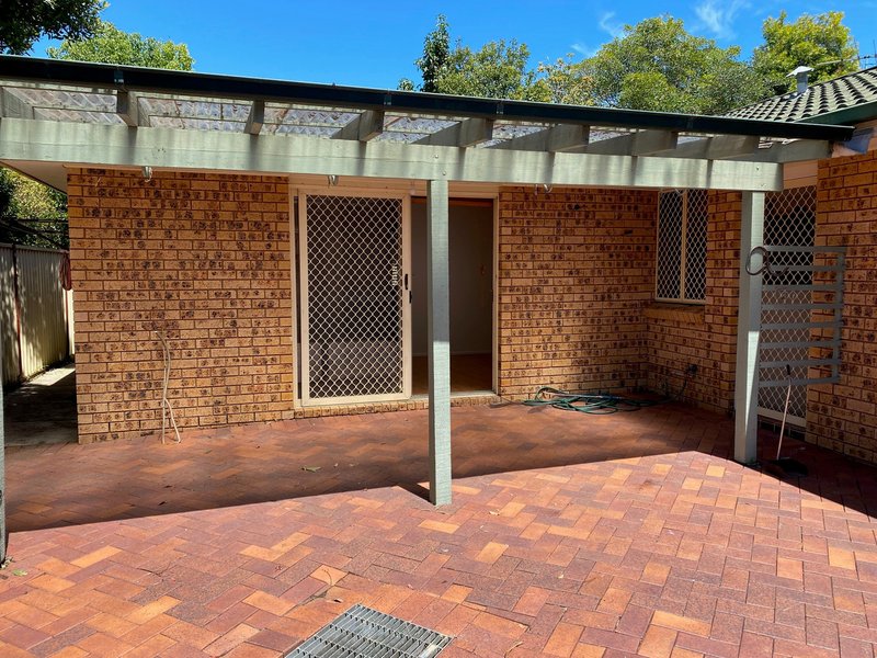 Photo - 8A Mavis Avenue, Peakhurst NSW 2210 - Image 7