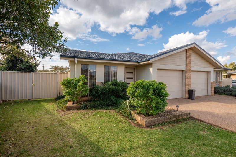 Photo - 8A Mcmillan Place, Forbes NSW 2871 - Image 22