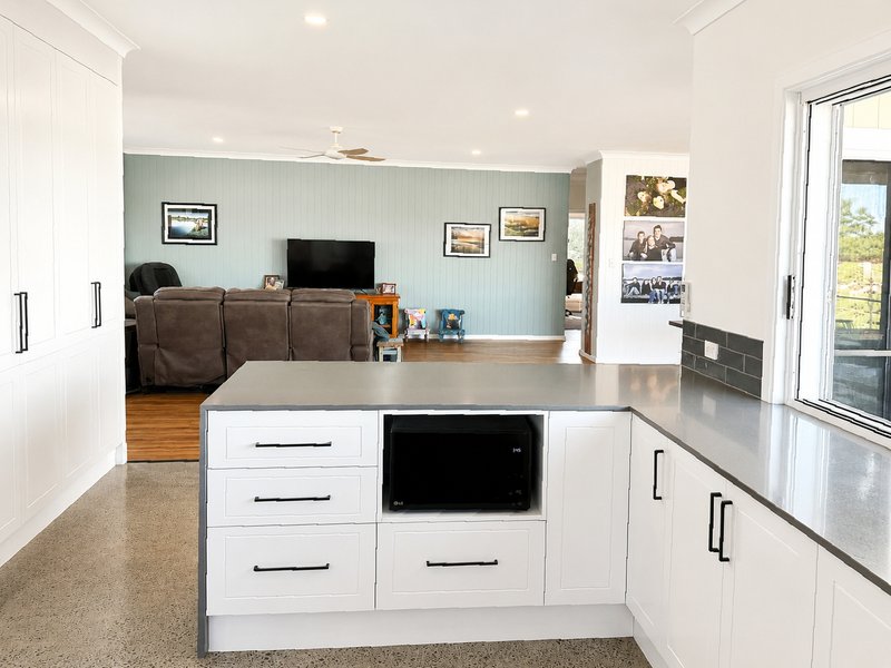 Photo - 8A Ocean Drive, Wallabi Point NSW 2430 - Image 10