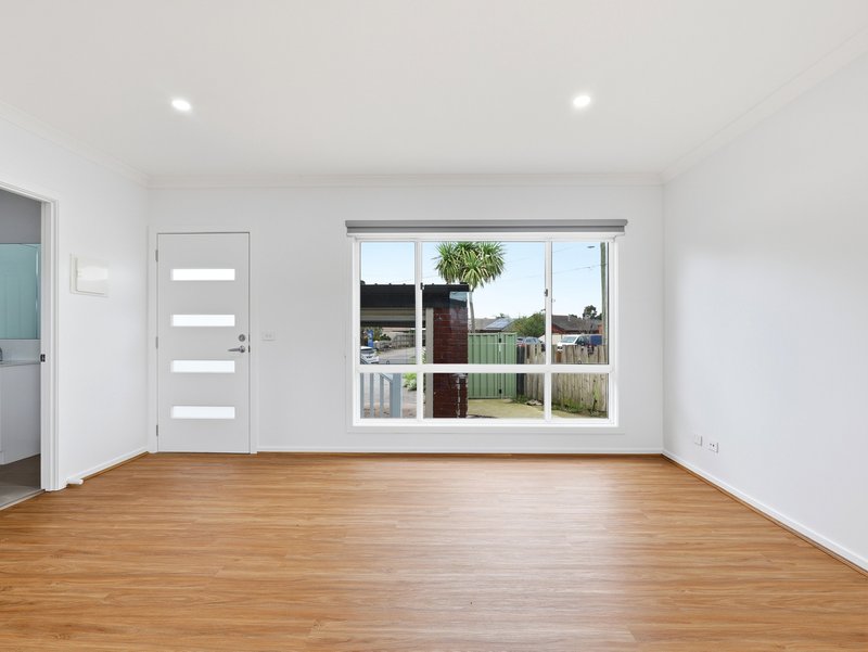 Photo - 8A Paruna Place, Hoppers Crossing VIC 3029 - Image 10