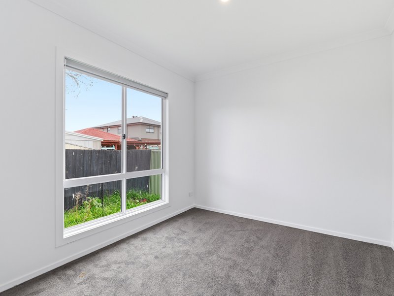 Photo - 8A Paruna Place, Hoppers Crossing VIC 3029 - Image 15