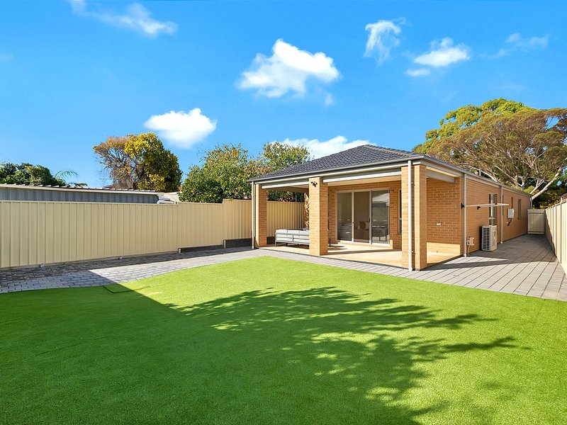 Photo - 8A Roger Pitt Street, Modbury Heights SA 5092 - Image 11