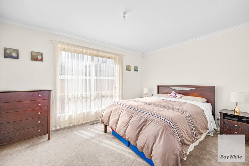 Photo - 8A Sibyl Court, Keilor Downs VIC 3038 - Image 6