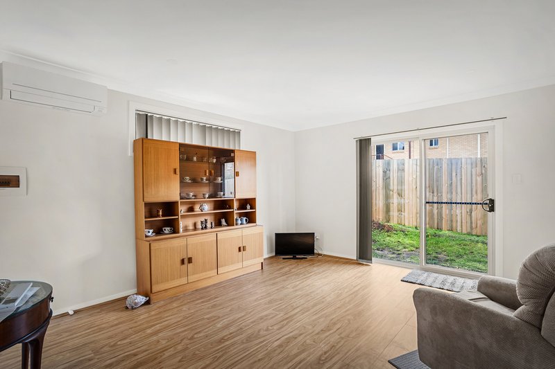 Photo - 8A Templeton Crescent, Baulkham Hills NSW 2153 - Image 4