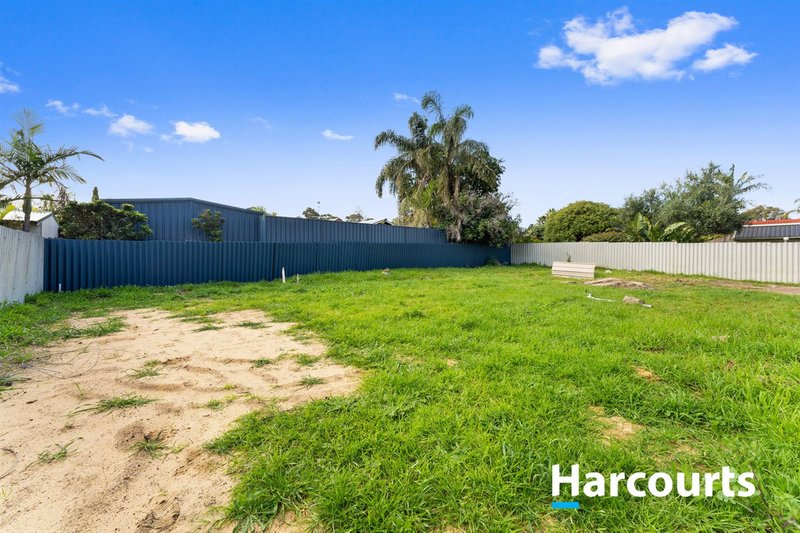 Photo - 8A Waidup Street, Wanneroo WA 6065 - Image 2