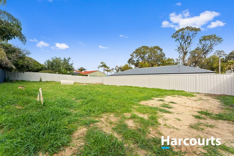 Photo - 8A Waidup Street, Wanneroo WA 6065 - Image 3