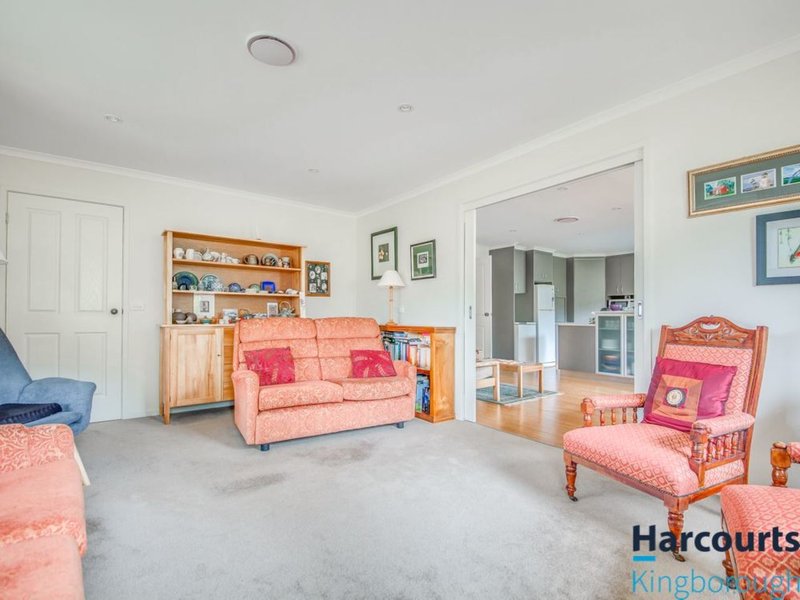 Photo - 8A Wyburton Place, Margate TAS 7054 - Image 5