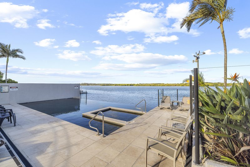 Photo - 8a/120-122 Duporth Avenue, Maroochydore QLD 4558 - Image 19