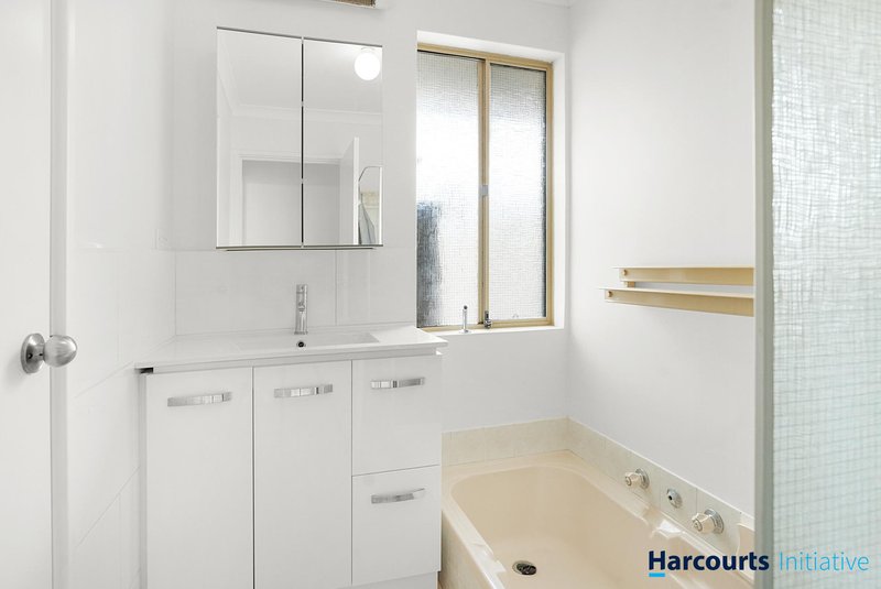 Photo - 8B Auks Rise, Ballajura WA 6066 - Image 24