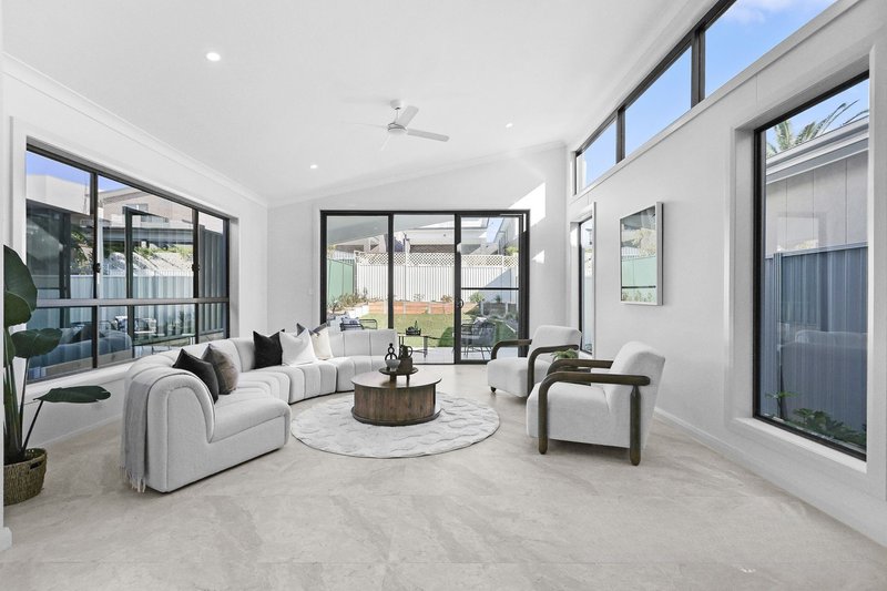 Photo - 8B Booth Street, Westmead NSW 2145 - Image 3