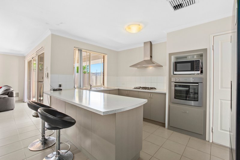 Photo - 8B Brixton Street, Beckenham WA 6107 - Image 5