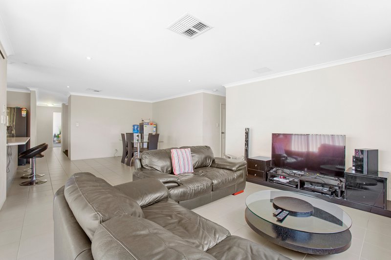 Photo - 8B Brixton Street, Beckenham WA 6107 - Image 10