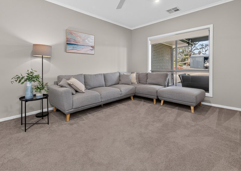 Photo - 8B March Court, Clare SA 5453 - Image 6
