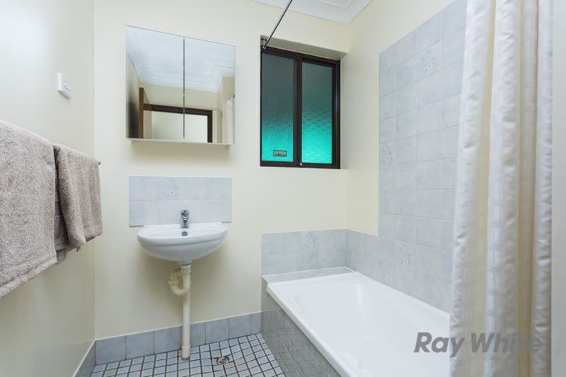 Photo - 8B Moennich Court, Coolbellup WA 6163 - Image 14