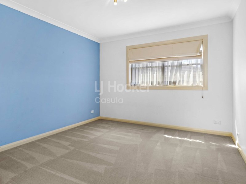 Photo - 8B Streeton Place, Casula NSW 2170 - Image 8