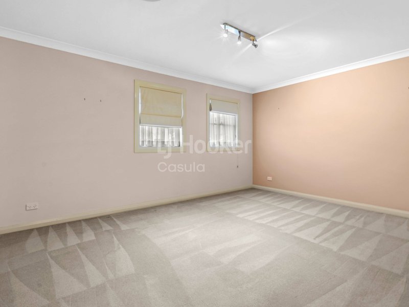 Photo - 8B Streeton Place, Casula NSW 2170 - Image 9