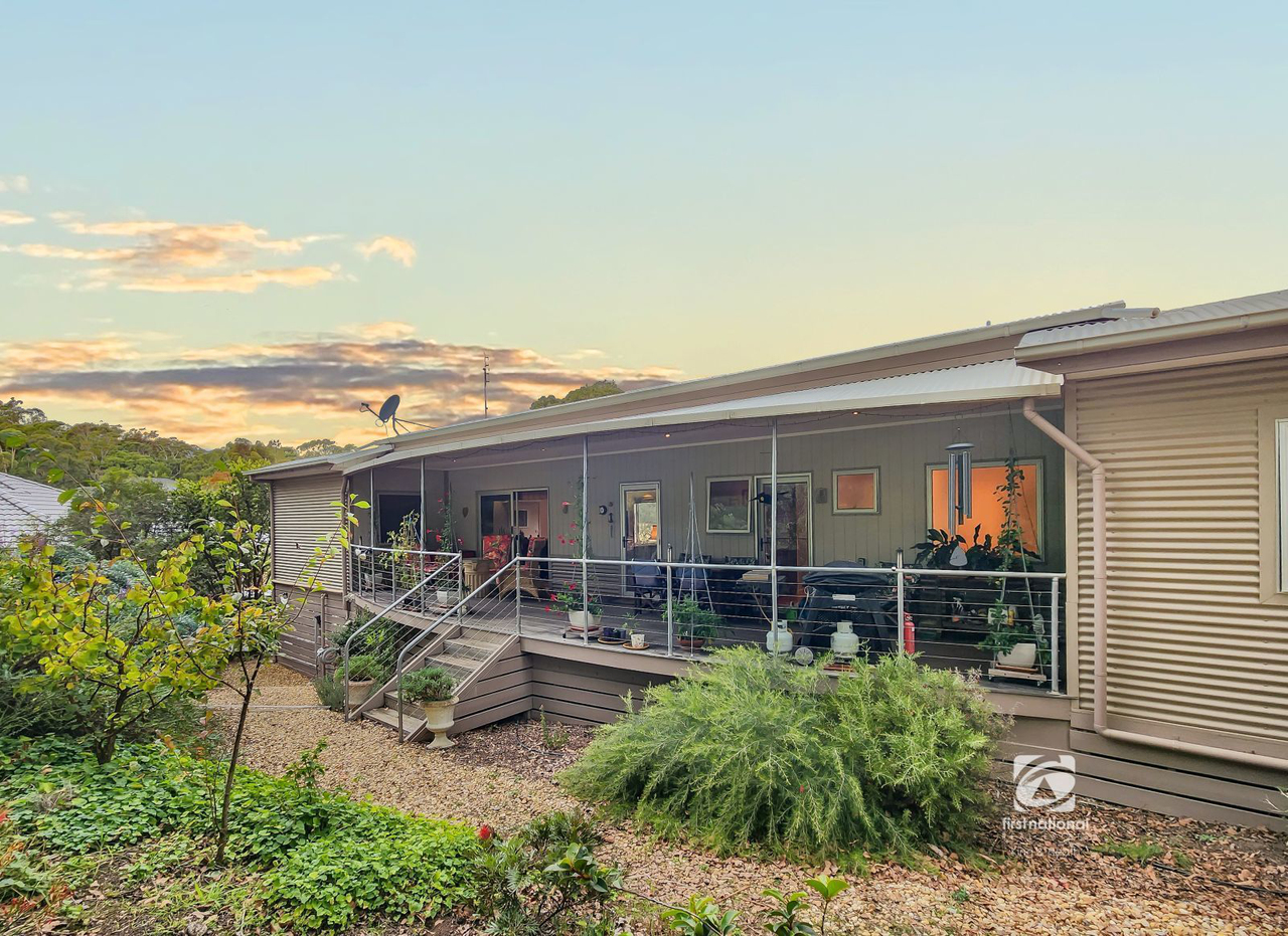 8C Kingscote Drive, Metung, VIC 3904 - Image 2