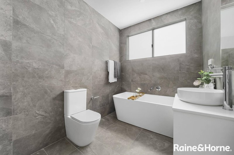 Photo - 8D Jacana Place, Ingleburn NSW 2565 - Image 5