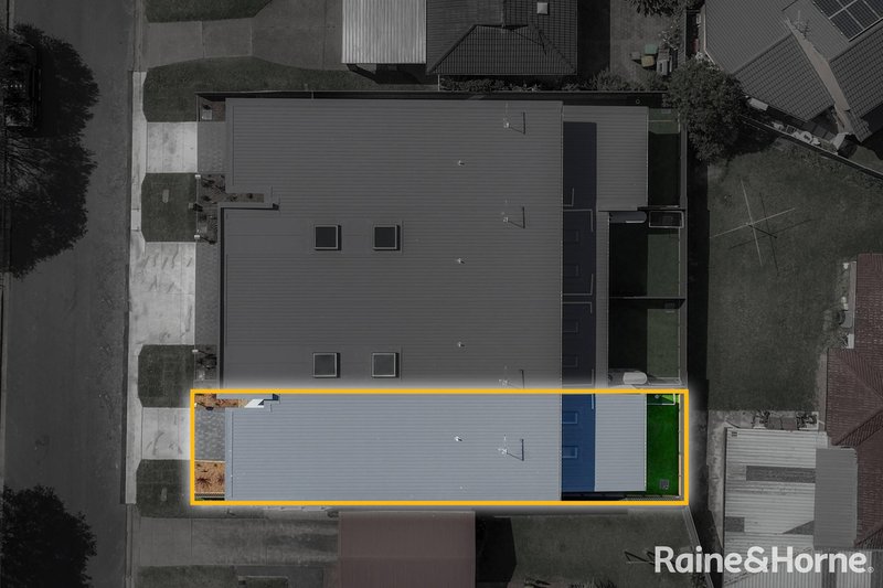 Photo - 8D Jacana Place, Ingleburn NSW 2565 - Image 15