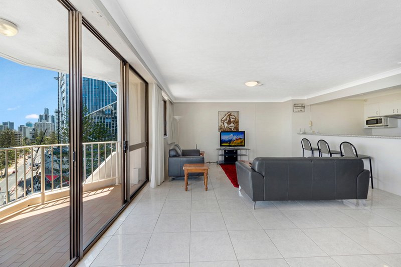 Photo - 8F/50 Breakers North / Old Burleigh Road, Surfers Paradise QLD 4217 - Image 8
