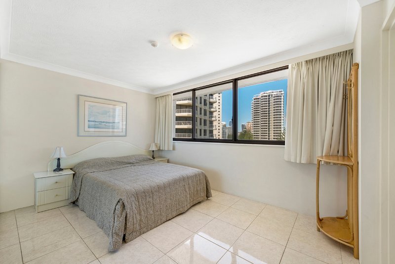 Photo - 8F/50 Breakers North / Old Burleigh Road, Surfers Paradise QLD 4217 - Image 11