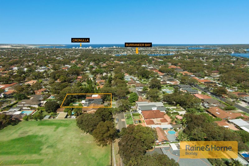 Photo - 9-11 Actinotus Ave , Caringbah South NSW 2229 - Image 3