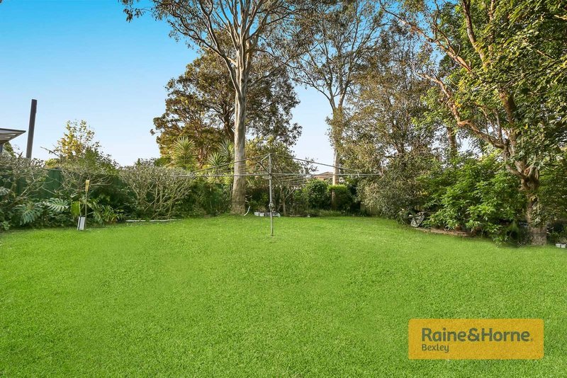 Photo - 9-11 Actinotus Ave , Caringbah South NSW 2229 - Image 8