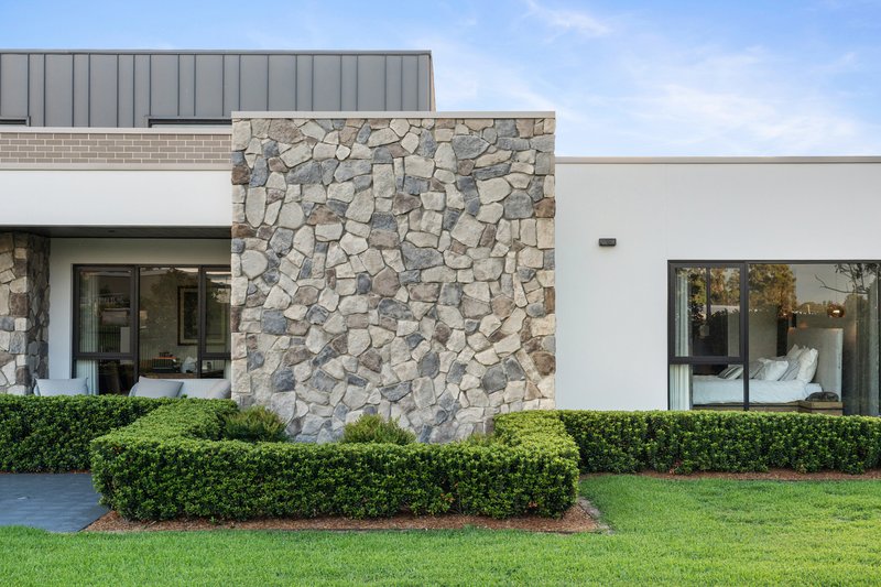 Photo - 9-11 Coreen Avenue, Cecil Park NSW 2178 - Image 7