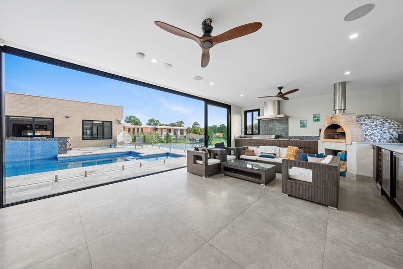 Photo - 9-11 Coreen Avenue, Cecil Park NSW 2178 - Image 25