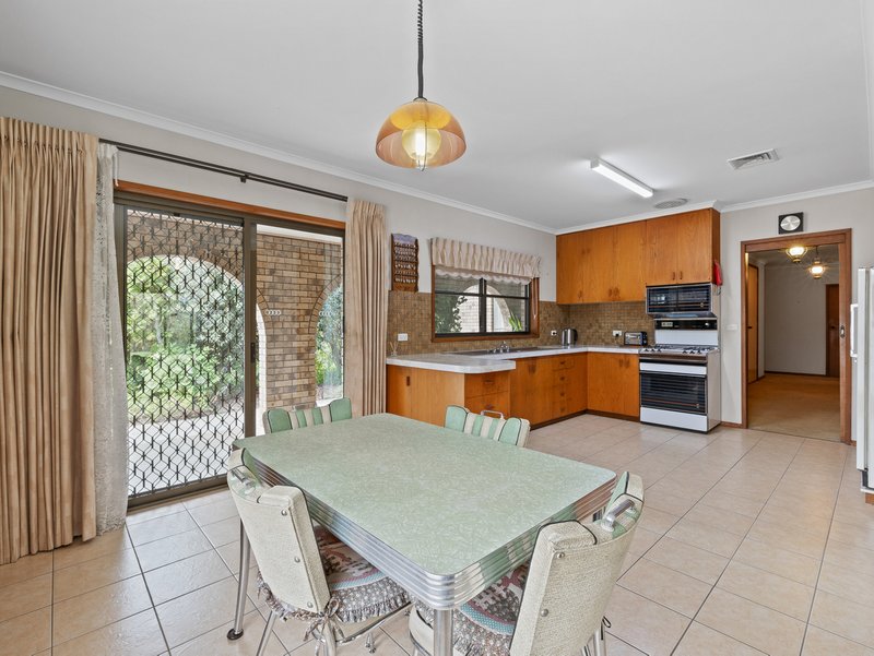 Photo - 9-11 Dixon Street, Wangaratta VIC 3677 - Image 4