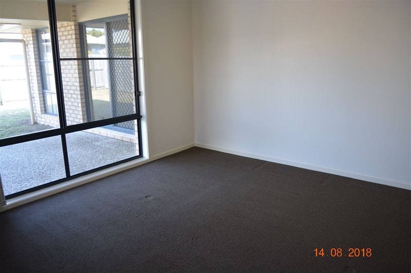 Photo - 9 -11 Soward Court, Morayfield QLD 4506 - Image 7