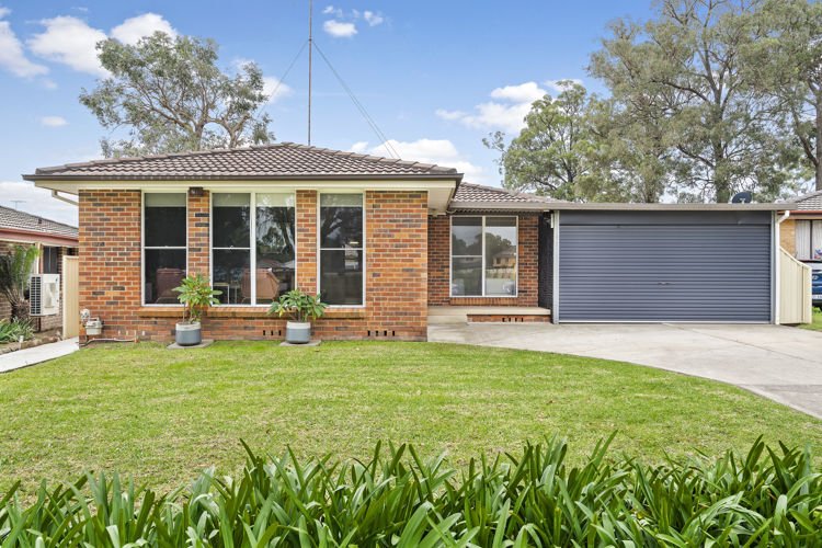 Photo - 9 & 9A Battersby Place, Doonside NSW 2767 - Image 1
