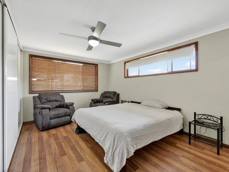 Photo - 9 & 9a Chisholm Avenue, Lake Munmorah NSW 2259 - Image 7