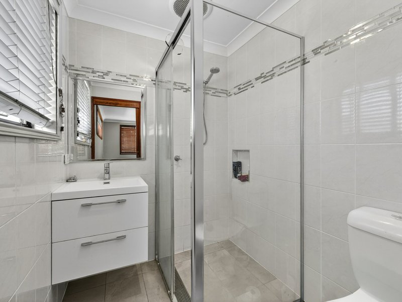 Photo - 9 & 9a Chisholm Avenue, Lake Munmorah NSW 2259 - Image 8