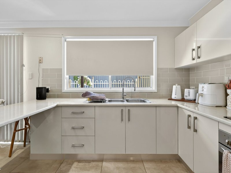 Photo - 9 & 9a Chisholm Avenue, Lake Munmorah NSW 2259 - Image 13
