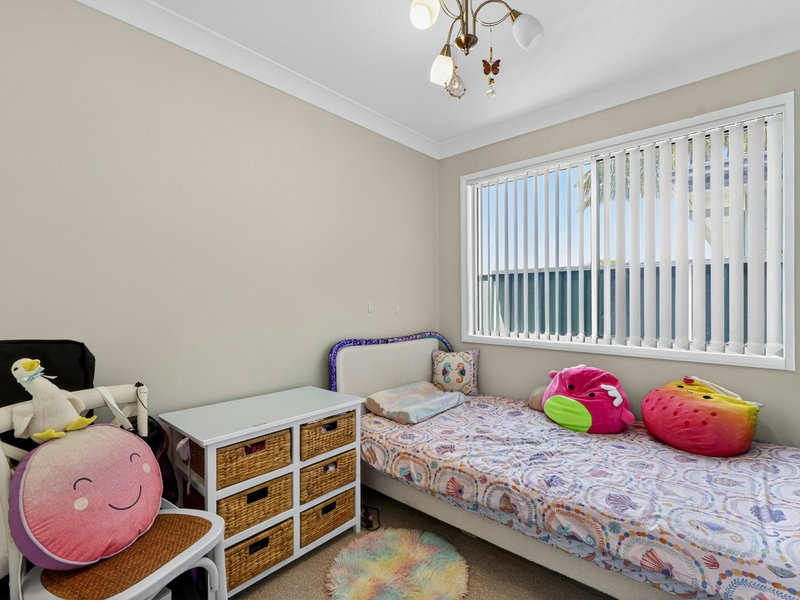 Photo - 9 & 9a Chisholm Avenue, Lake Munmorah NSW 2259 - Image 16