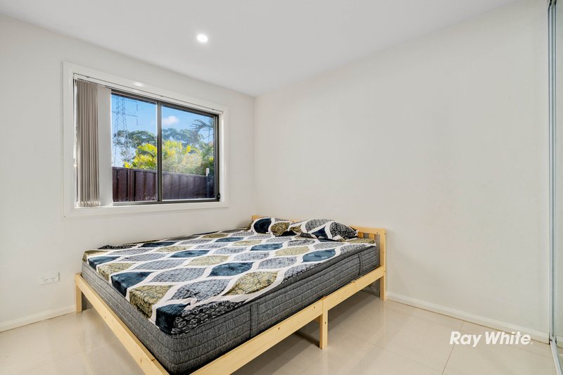 Photo - 9 & 9A Zambesi Road, Seven Hills NSW 2147 - Image 3