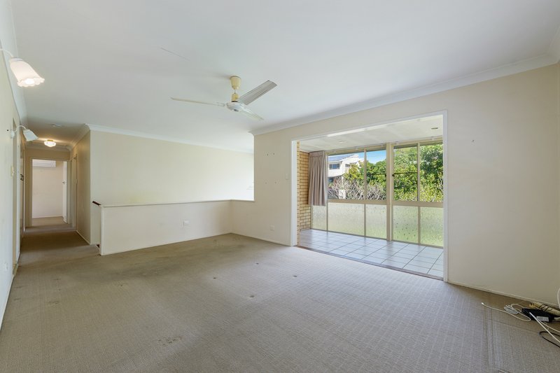 Photo - 9 Abbey Street, Wavell Heights QLD 4012 - Image 9