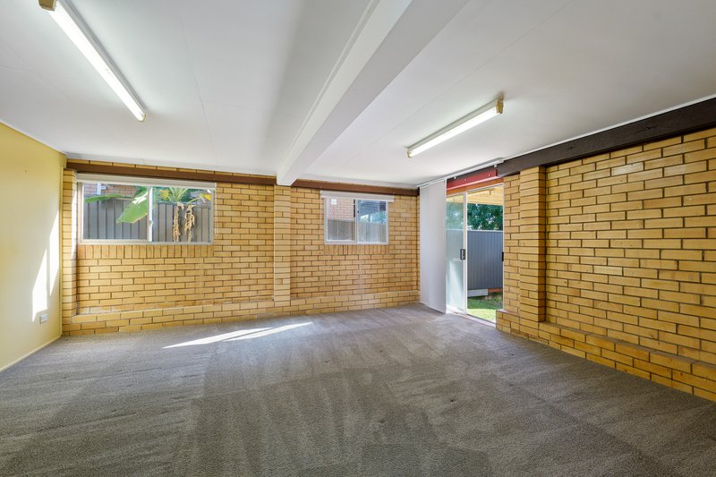 Photo - 9 Abbey Street, Wavell Heights QLD 4012 - Image 12