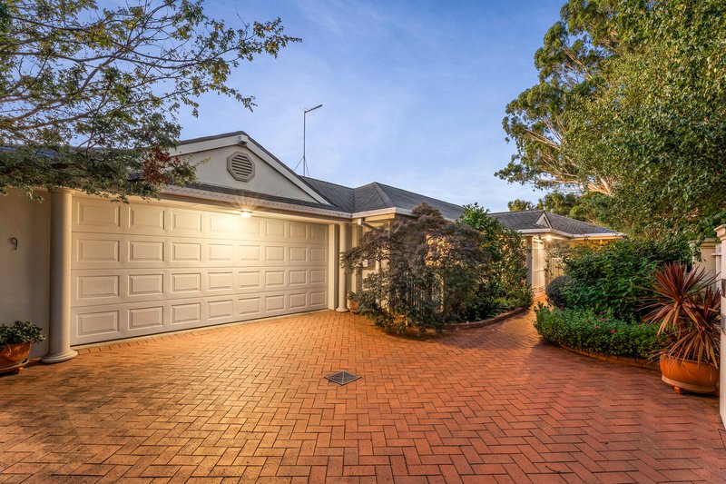 Photo - 9 Acacia Place, Burwood VIC 3125 - Image 1
