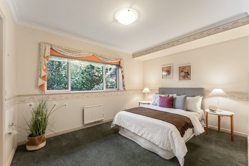 Photo - 9 Acacia Place, Burwood VIC 3125 - Image 9