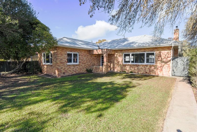 9 Acacia Street, Horsham VIC 3400