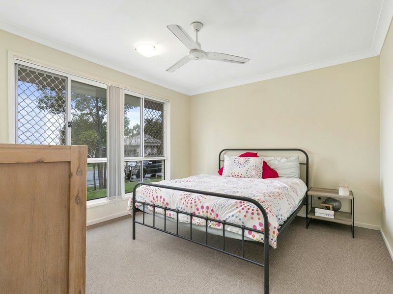 Photo - 9 Adam Street, Beachmere QLD 4510 - Image 11